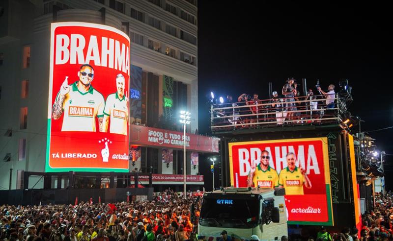 Durante Pipoco, Léo Santana revela data que Brahma trará Carlo Ancelotti ao Carnaval de Salvador