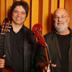 Jaques Morelenbaum, Fred Martins e Marcelo Costa fazem tributo a João Gilberto no Blue Note Rio, em Copacabana